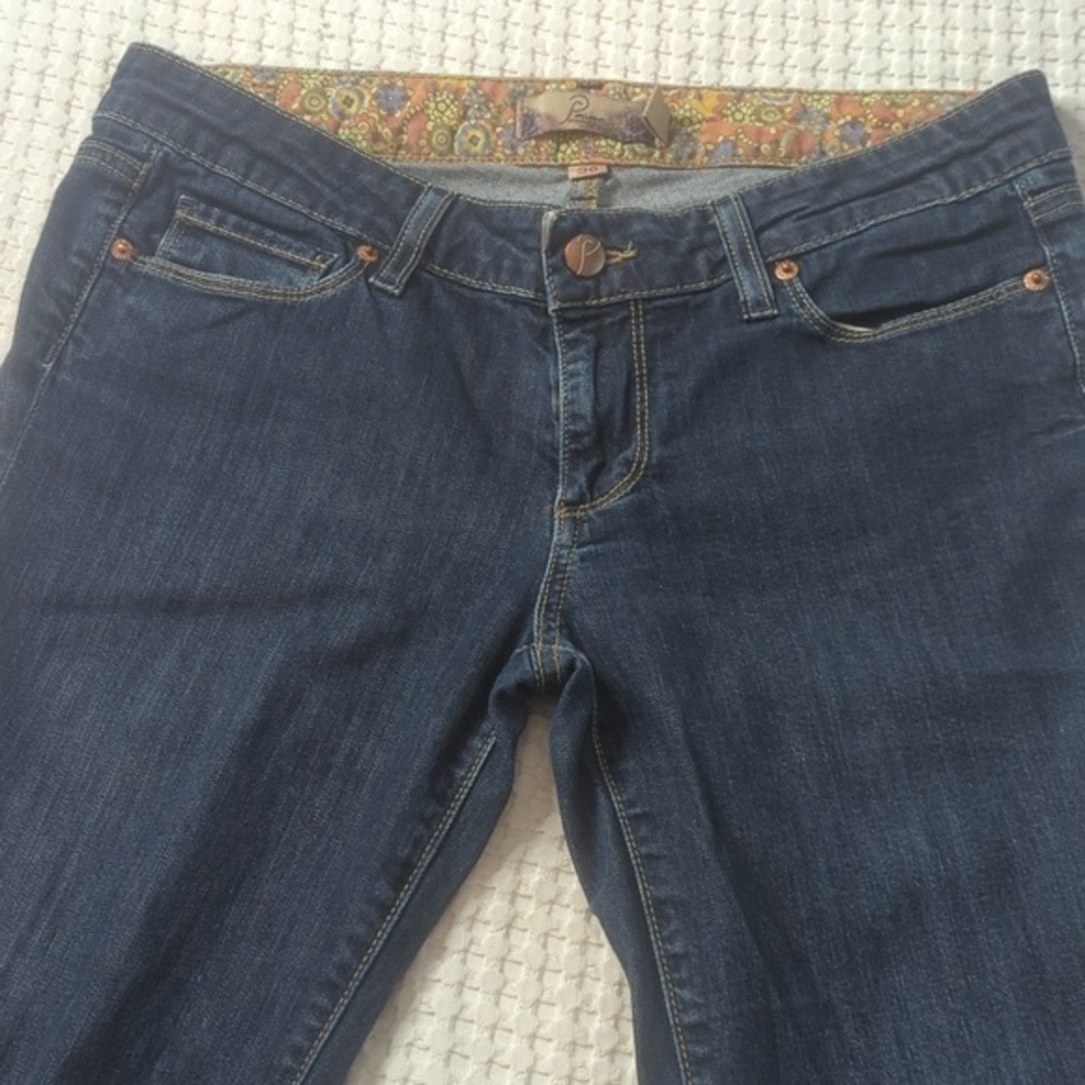 Paige Bentley Low Rise Bootcut Jeans Faded Distressed Hem Size 28